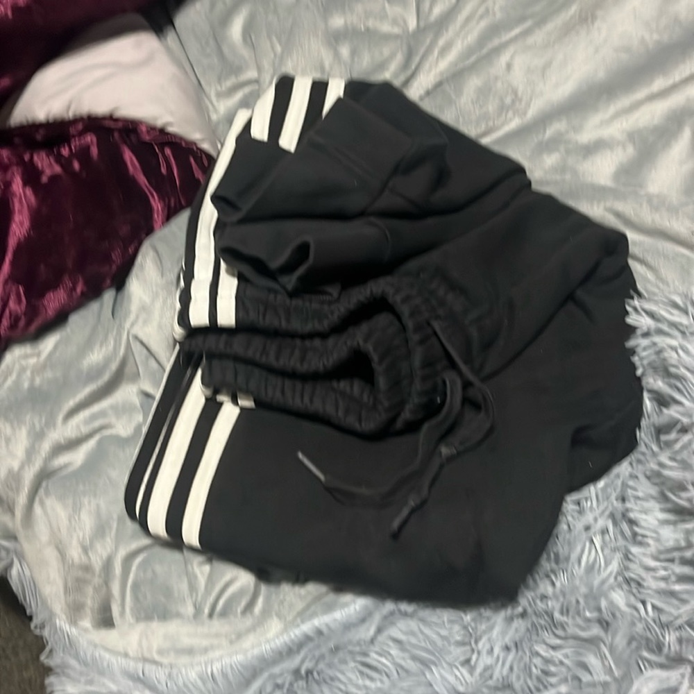 sweatpants